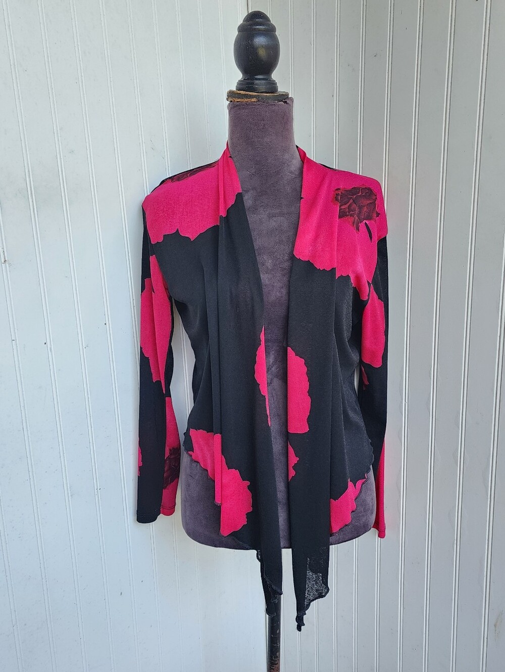 Jostar Travel Wrinkle-Free Half Sleeve Flowy Open Fron Top Black PINK Hibiscus M